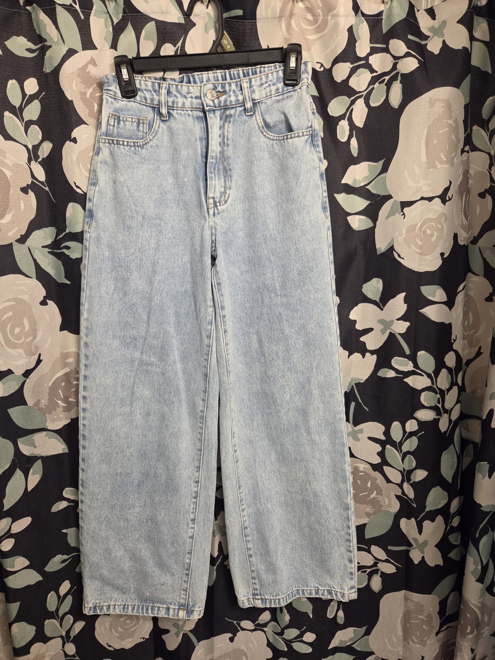 Light Wash Wide Leg Jeans